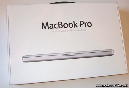 macbook pro 13 2010 in the box 01